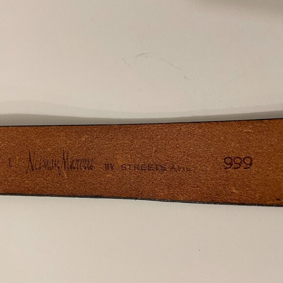 Neiman Marcus by Streets Ahead Women’s Black Leather Belt with Silver Buckle - Picture 8 of 14